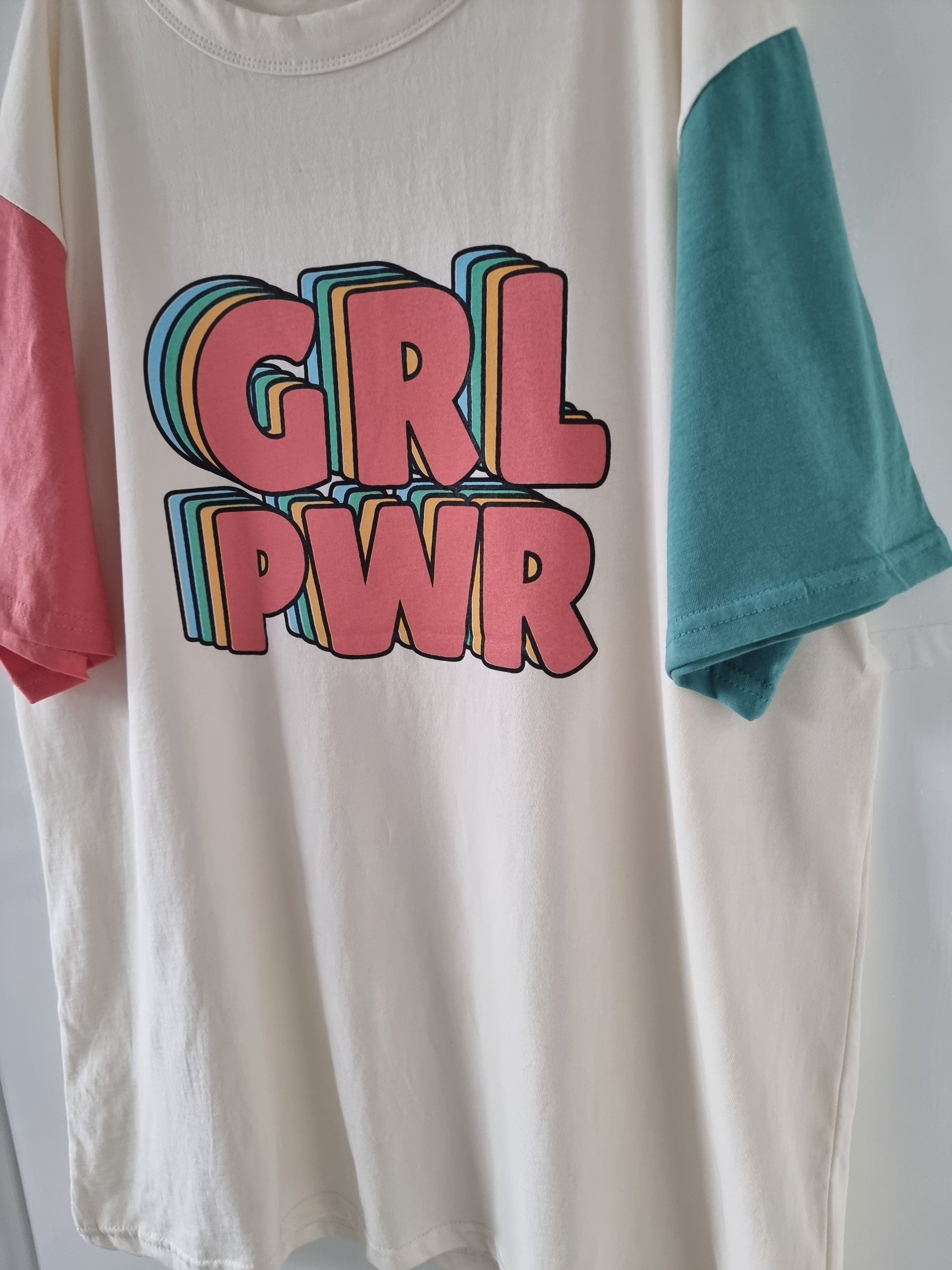 GRLPWR MAMA T-SHIRT