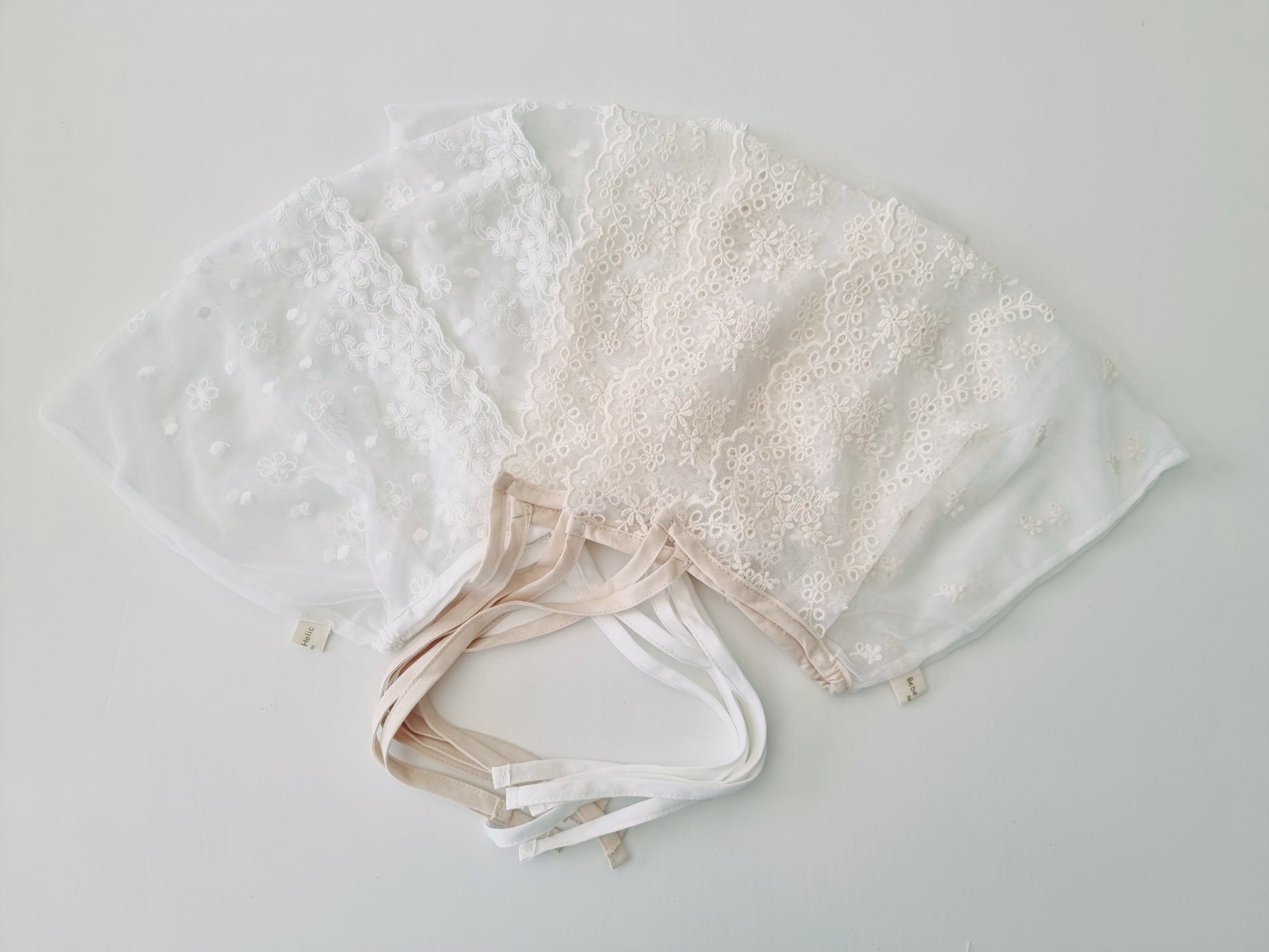 LACE BONNET